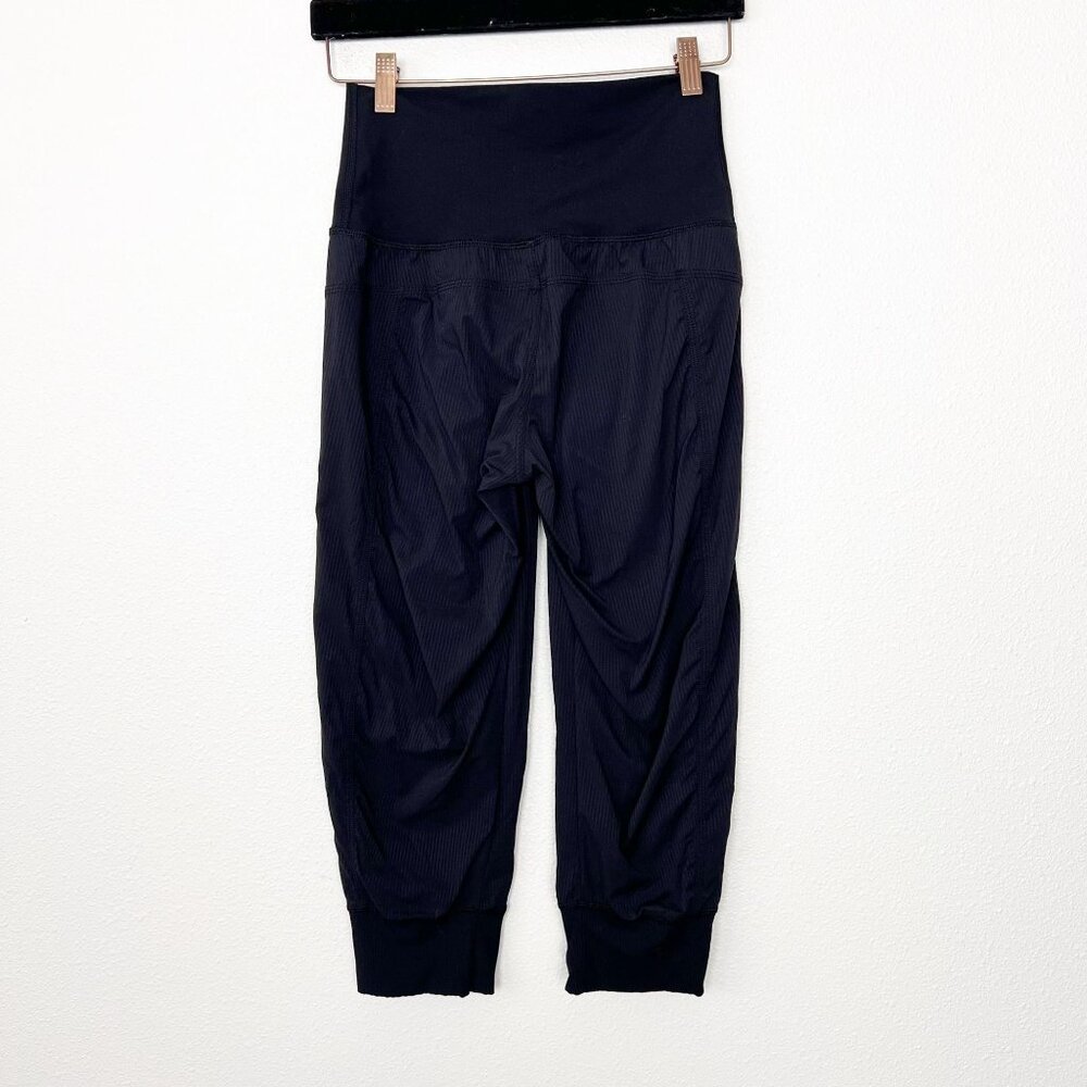 Lululemon Womens 4 Black In Flux Crop High Waist Jogger Pant Swift Athletic